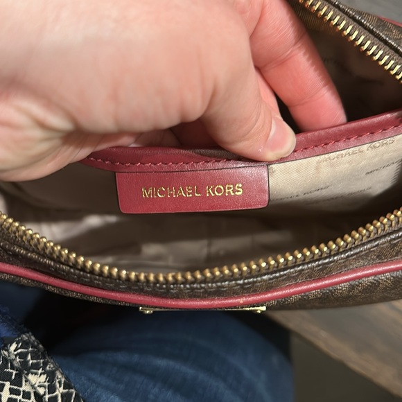 Michael Kors Jet Set signature - Picture 12 of 13